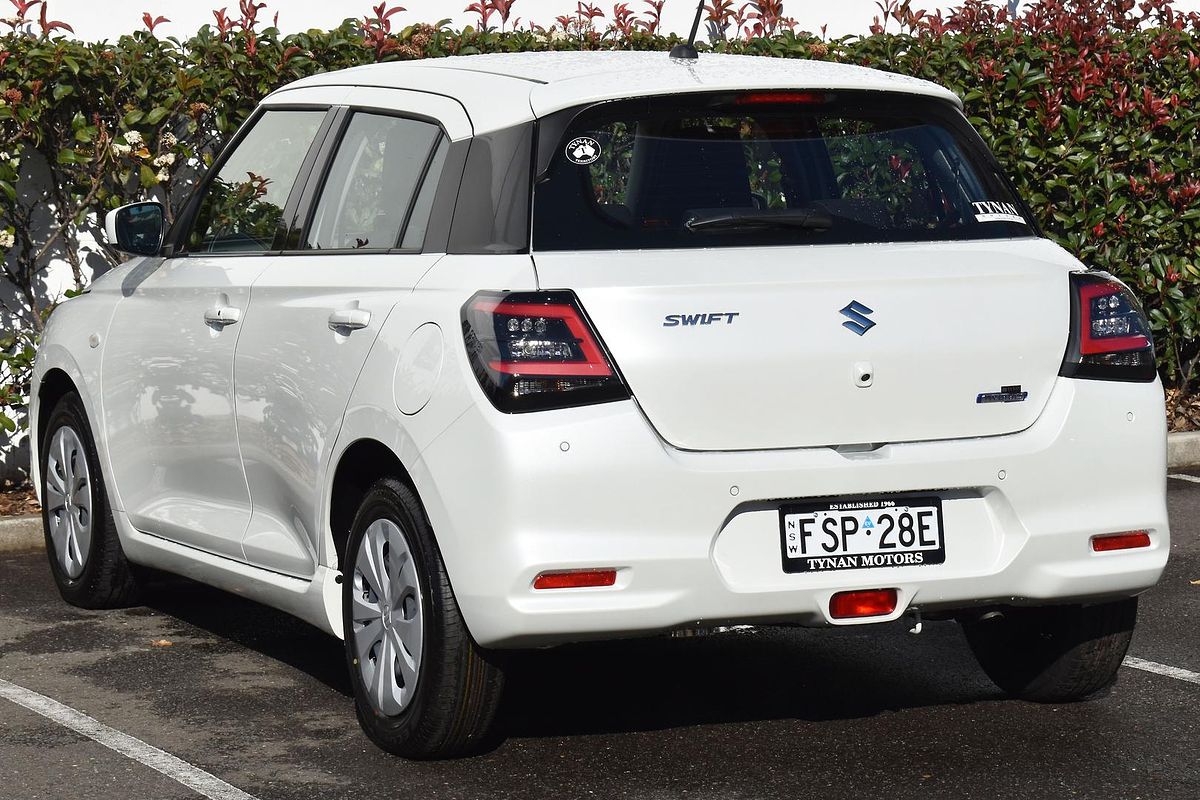 2024 Suzuki Swift Hybrid UZ