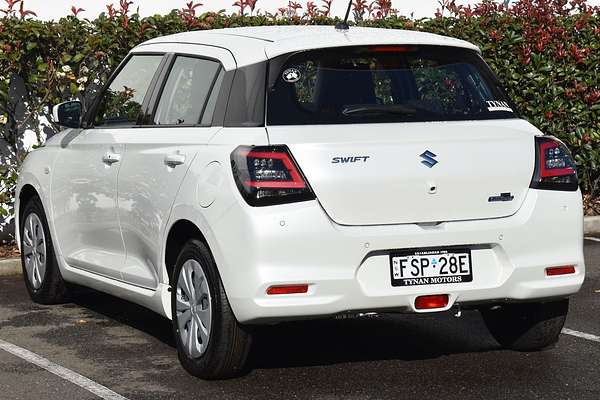 2024 Suzuki Swift Hybrid UZ
