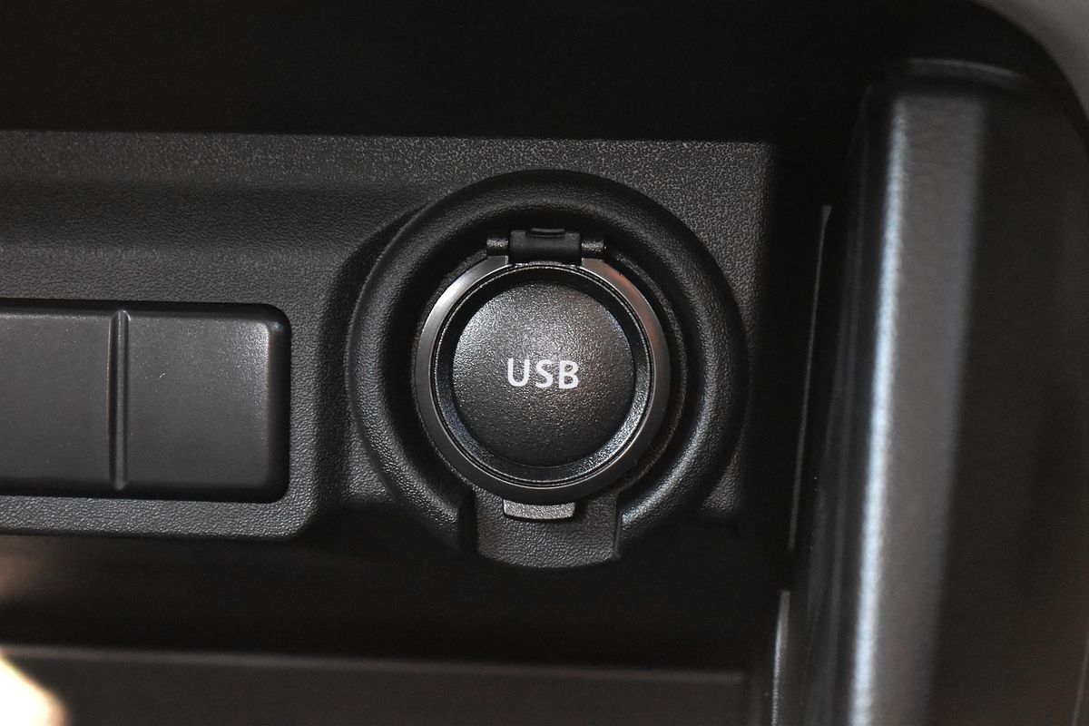 2024 Suzuki Swift Hybrid UZ