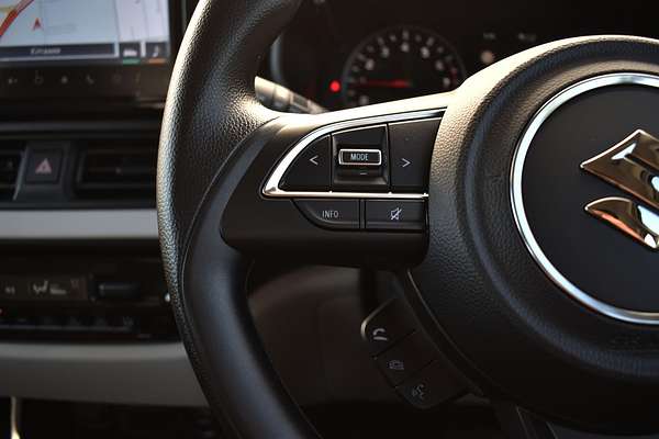 2024 Suzuki Swift Hybrid UZ