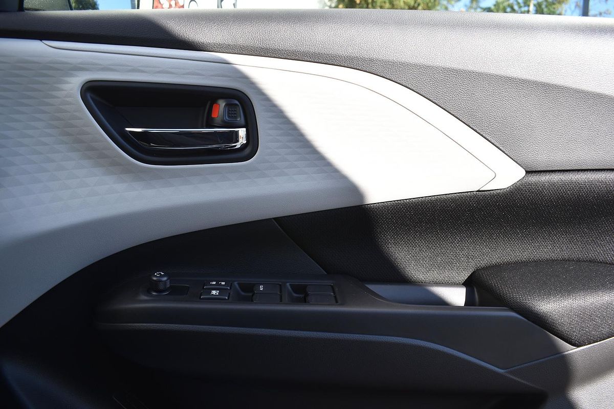 2024 Suzuki Swift Hybrid UZ