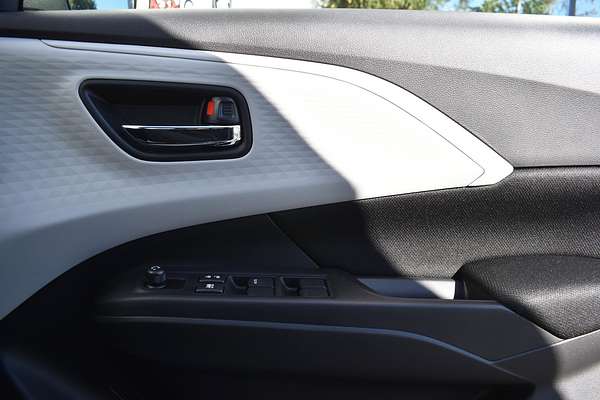 2024 Suzuki Swift Hybrid UZ