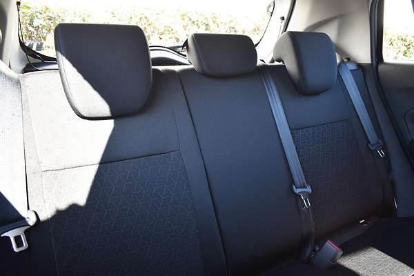 2024 Suzuki Swift Hybrid UZ
