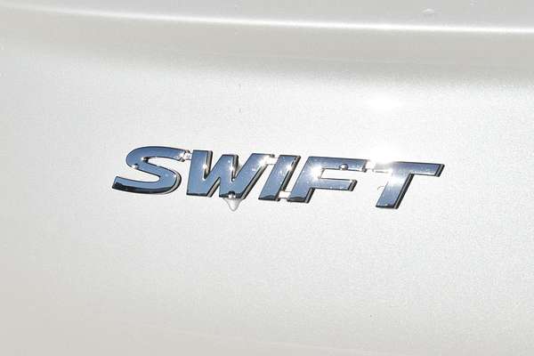 2024 Suzuki Swift Hybrid UZ
