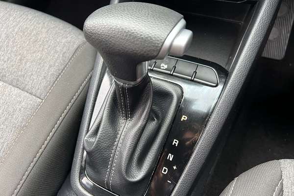 2022 Kia Stonic S YB