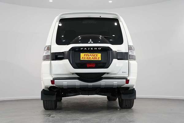 2018 Mitsubishi Pajero GLX NX