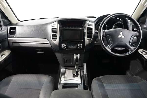 2018 Mitsubishi Pajero GLX NX