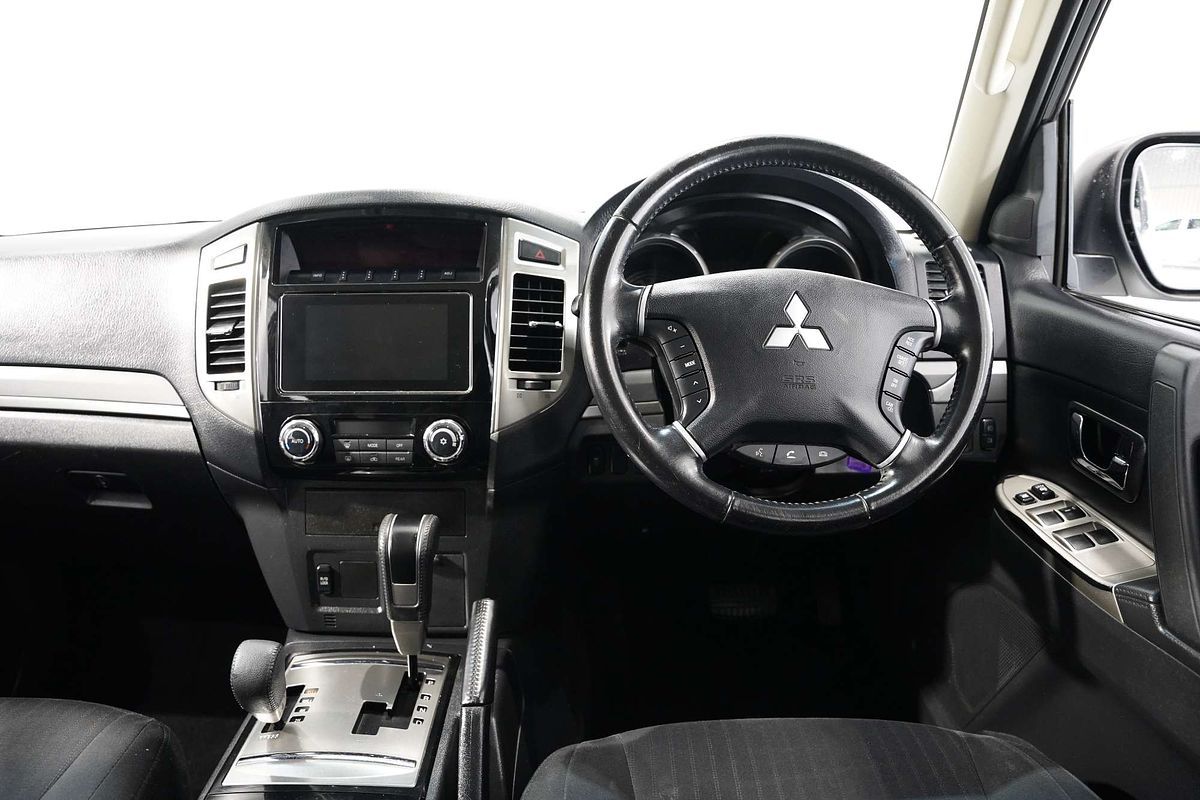 2018 Mitsubishi Pajero GLX NX