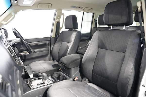 2018 Mitsubishi Pajero GLX NX