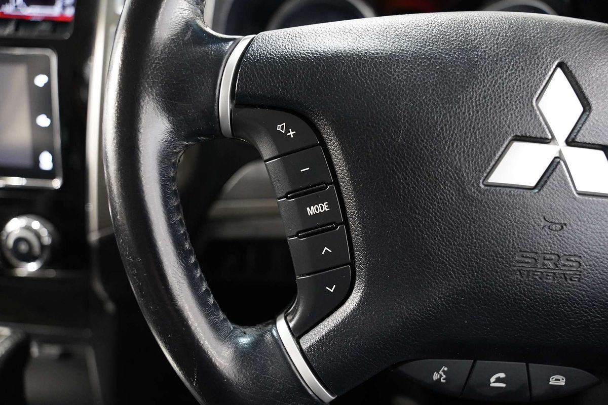 2018 Mitsubishi Pajero GLX NX