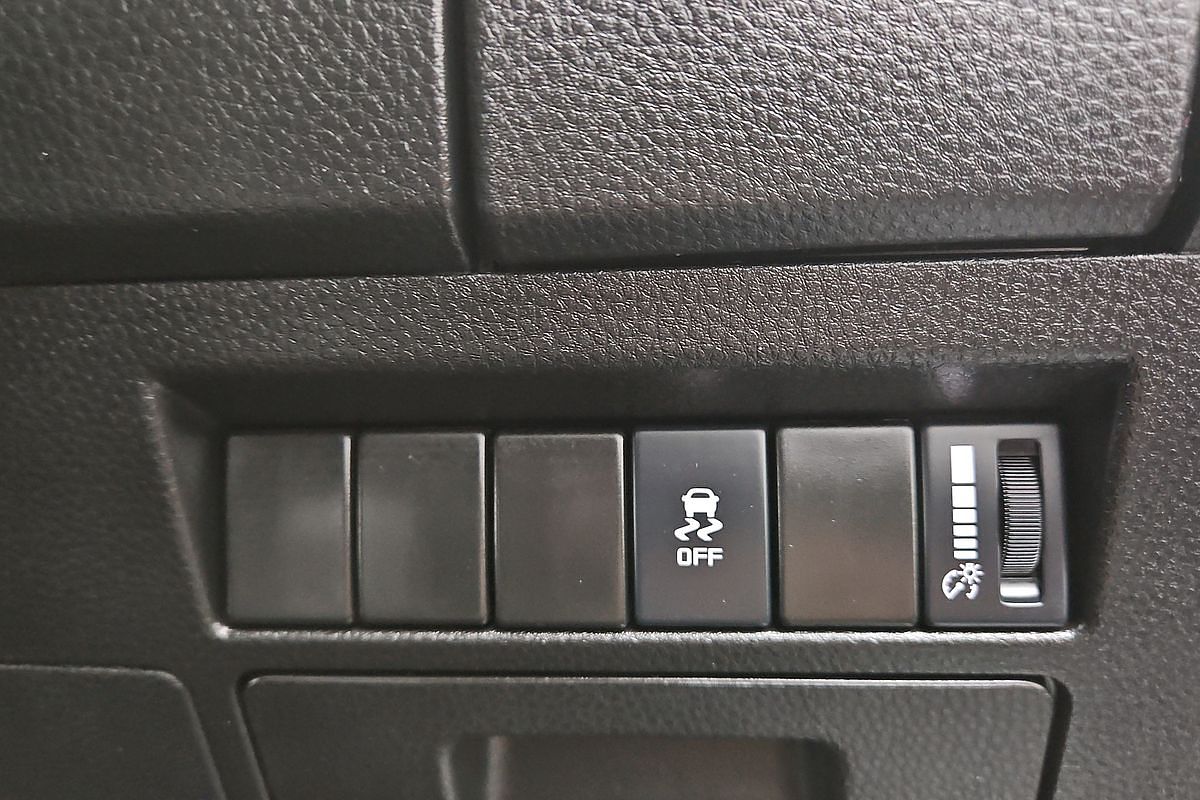 2023 Isuzu D-MAX SX High Ride Rear Wheel Drive