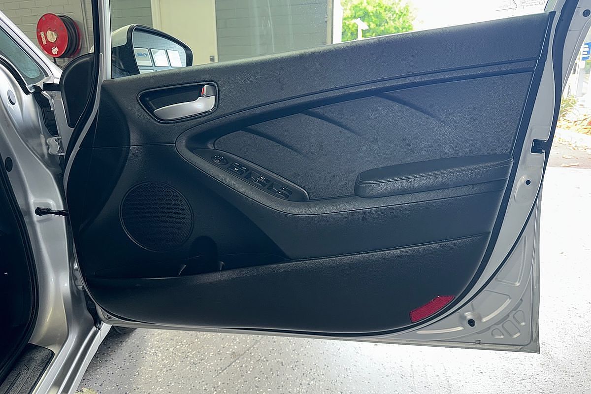 2017 Kia Cerato S YD