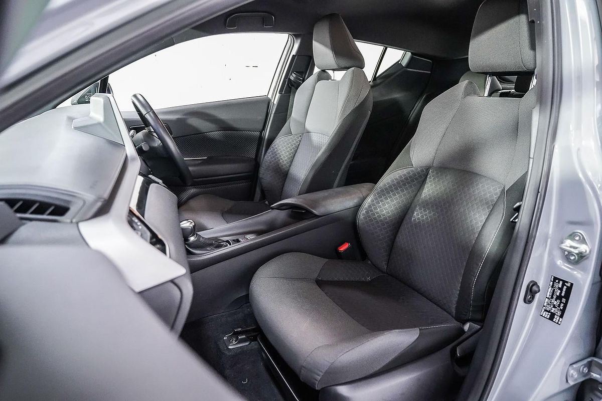 2023 Toyota C-HR GXL NGX10R