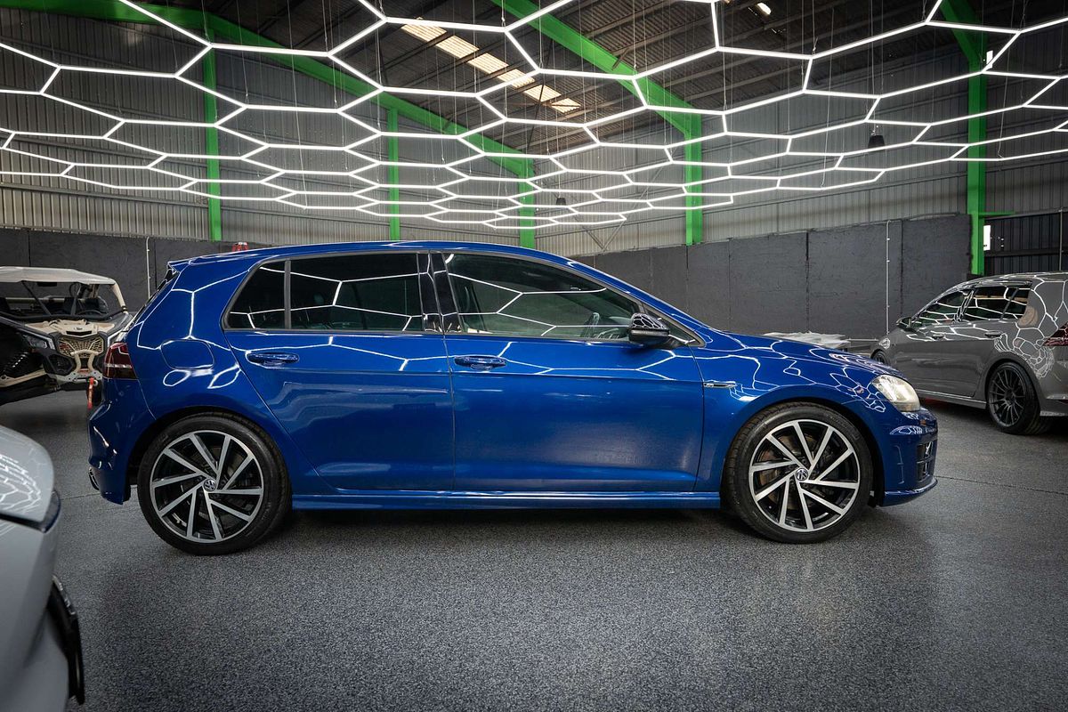 2016 Volkswagen Golf R 7