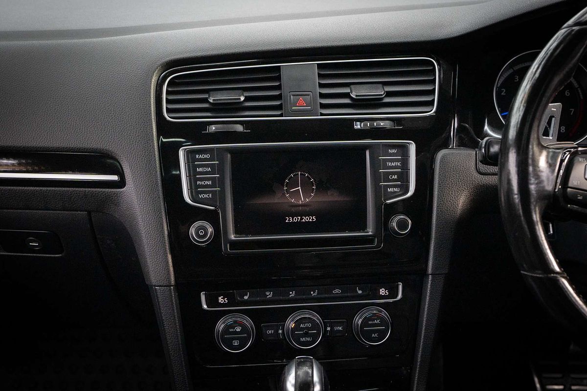 2016 Volkswagen Golf R 7
