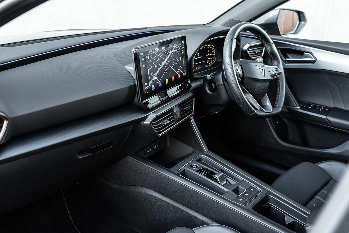2023 CUPRA Leon VZe KL