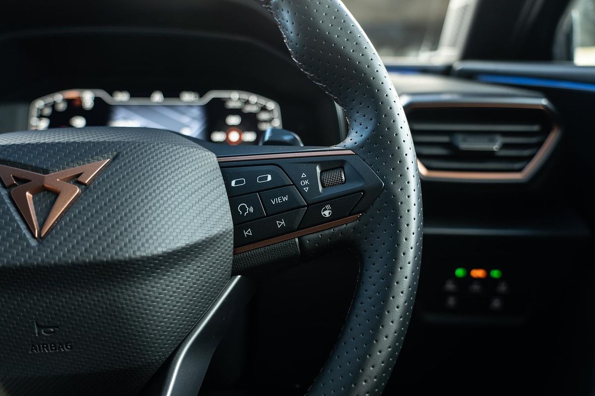 2023 CUPRA Leon VZe KL