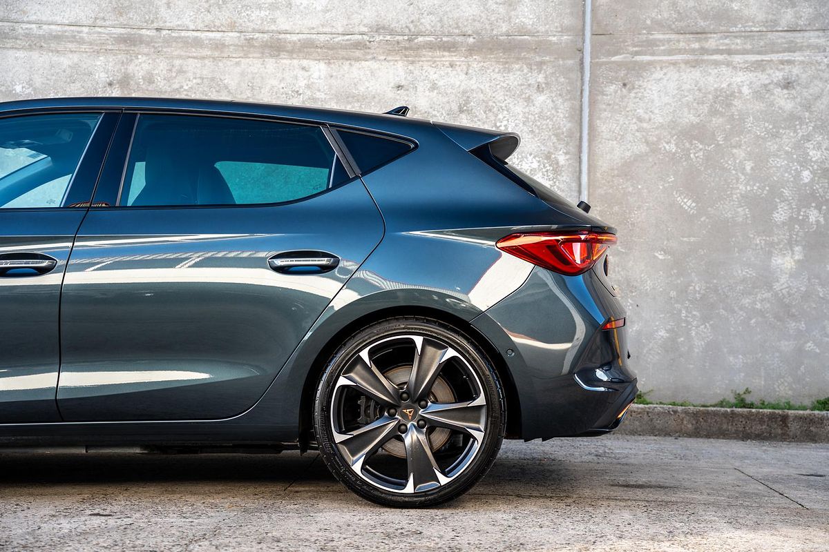 2023 CUPRA Leon VZe KL