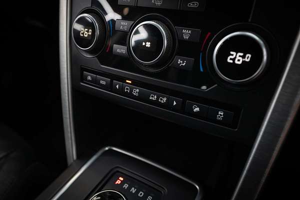 2017 Land Rover Discovery Sport TD4 180 SE L550