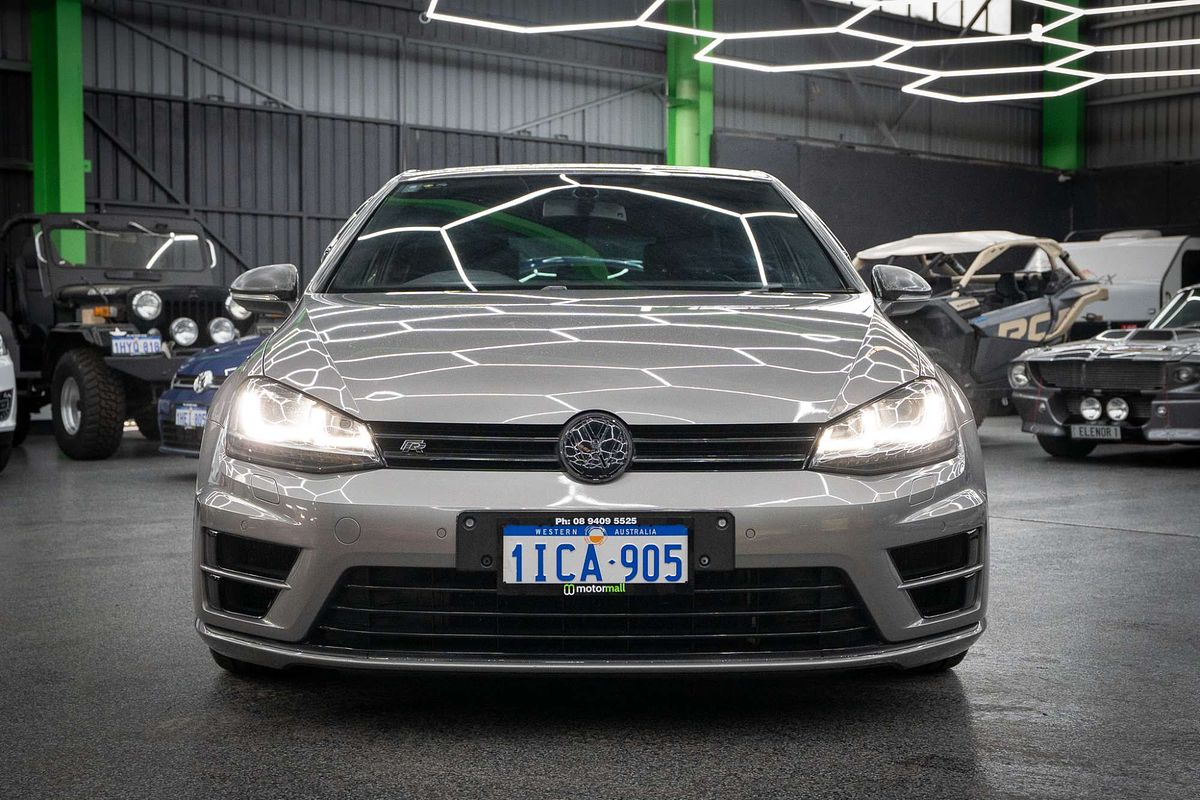 2015 Volkswagen Golf R 7