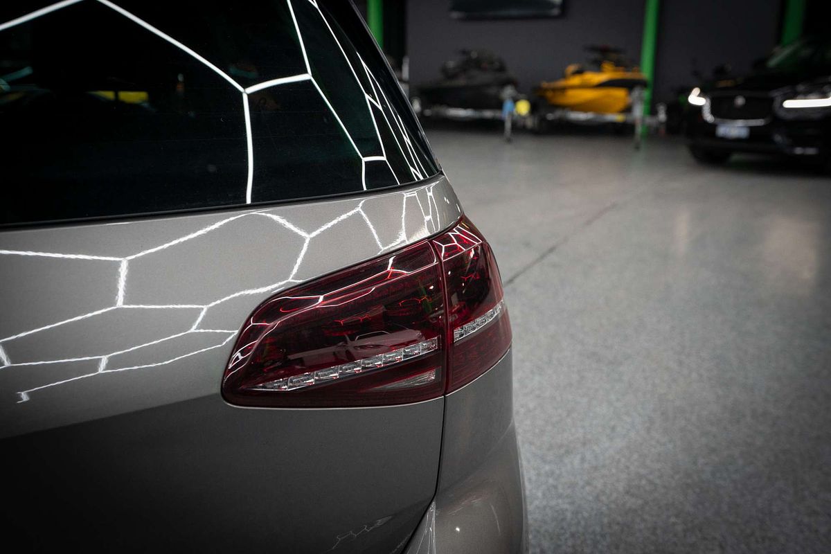 2015 Volkswagen Golf R 7