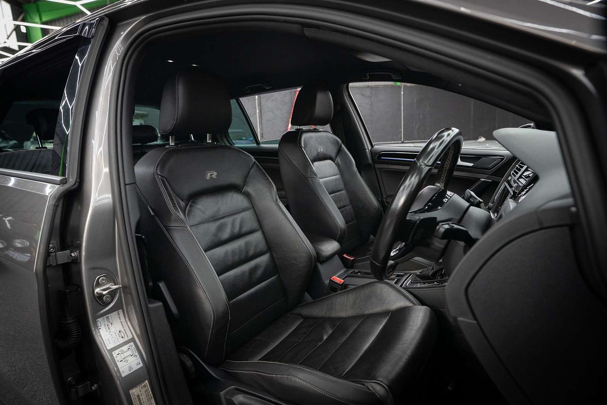2015 Volkswagen Golf R 7