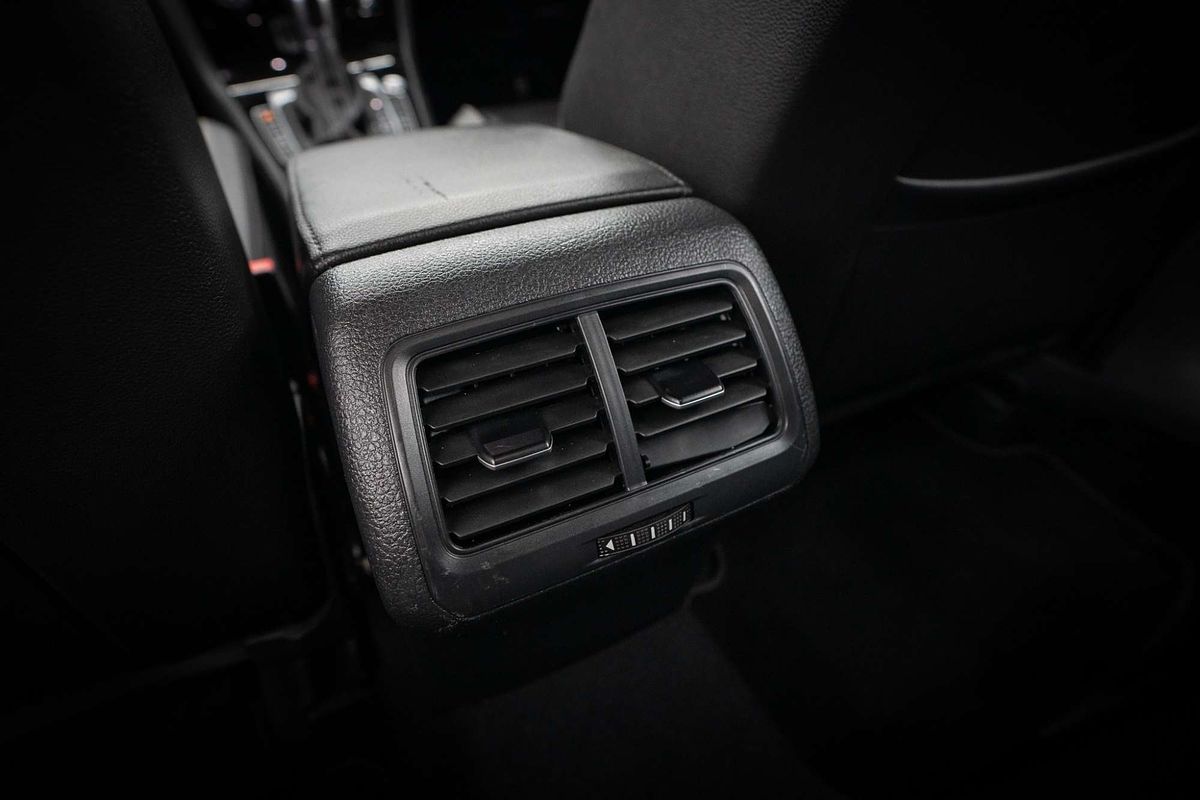 2015 Volkswagen Golf R 7