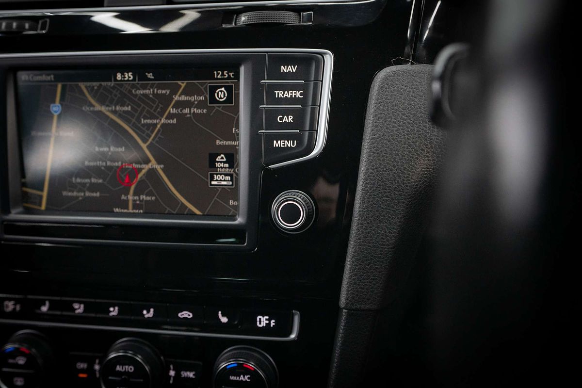 2015 Volkswagen Golf R 7