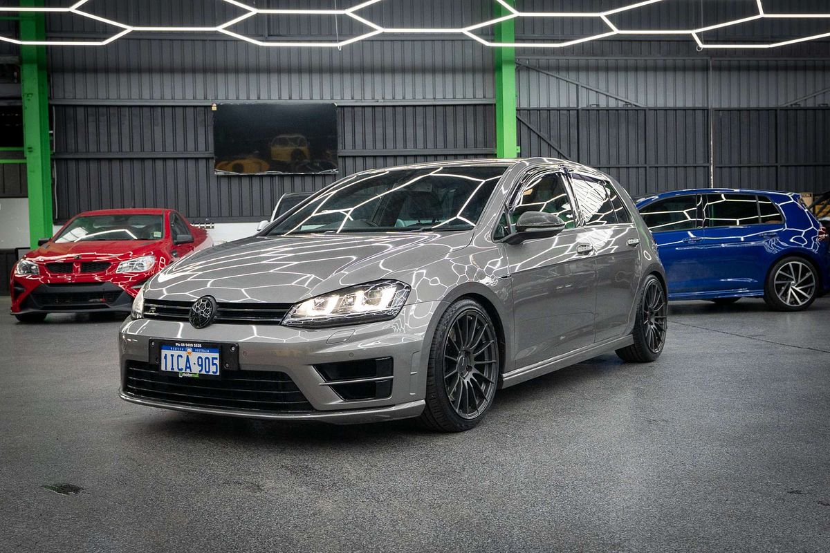 2015 Volkswagen Golf R 7