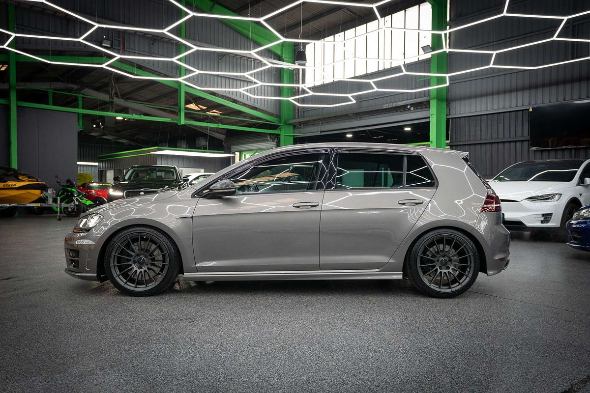 2015 Volkswagen Golf R 7
