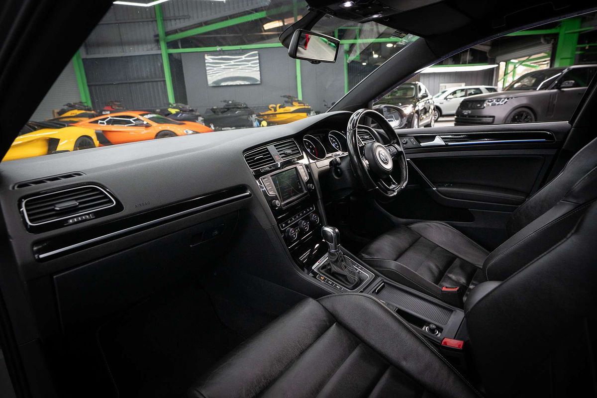 2015 Volkswagen Golf R 7