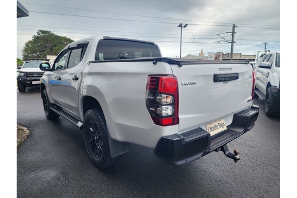 2021 Mitsubishi Triton GSR MR 4X4