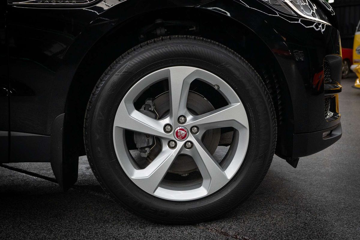 2017 Jaguar F-PACE 20d Prestige X761