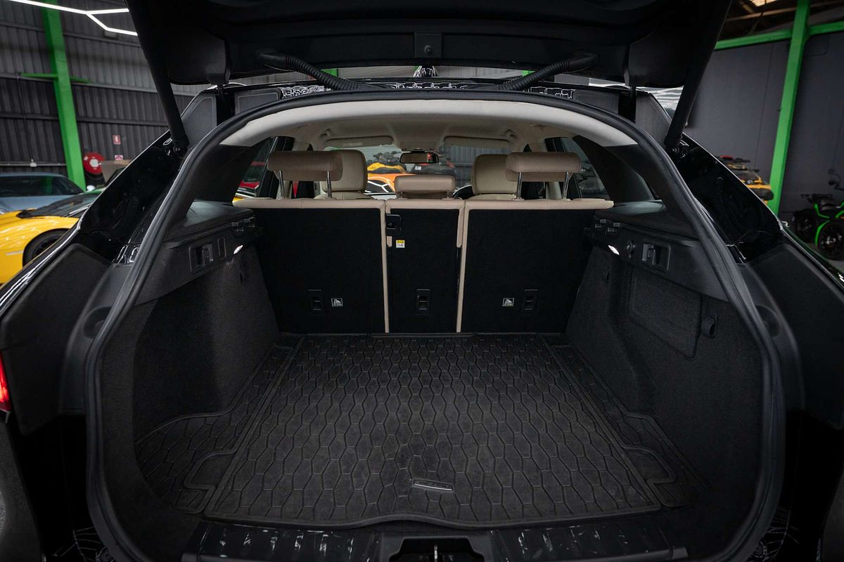 2017 Jaguar F-PACE 20d Prestige X761