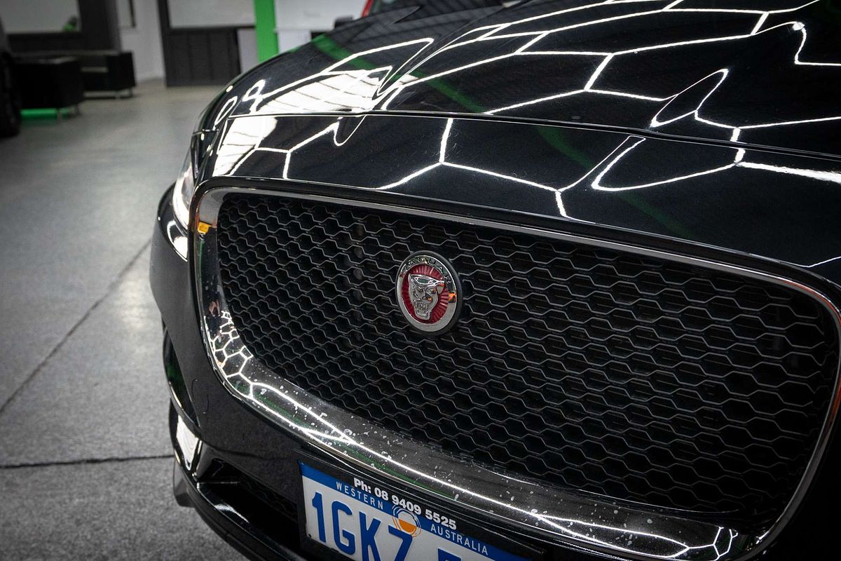 2017 Jaguar F-PACE 20d Prestige X761