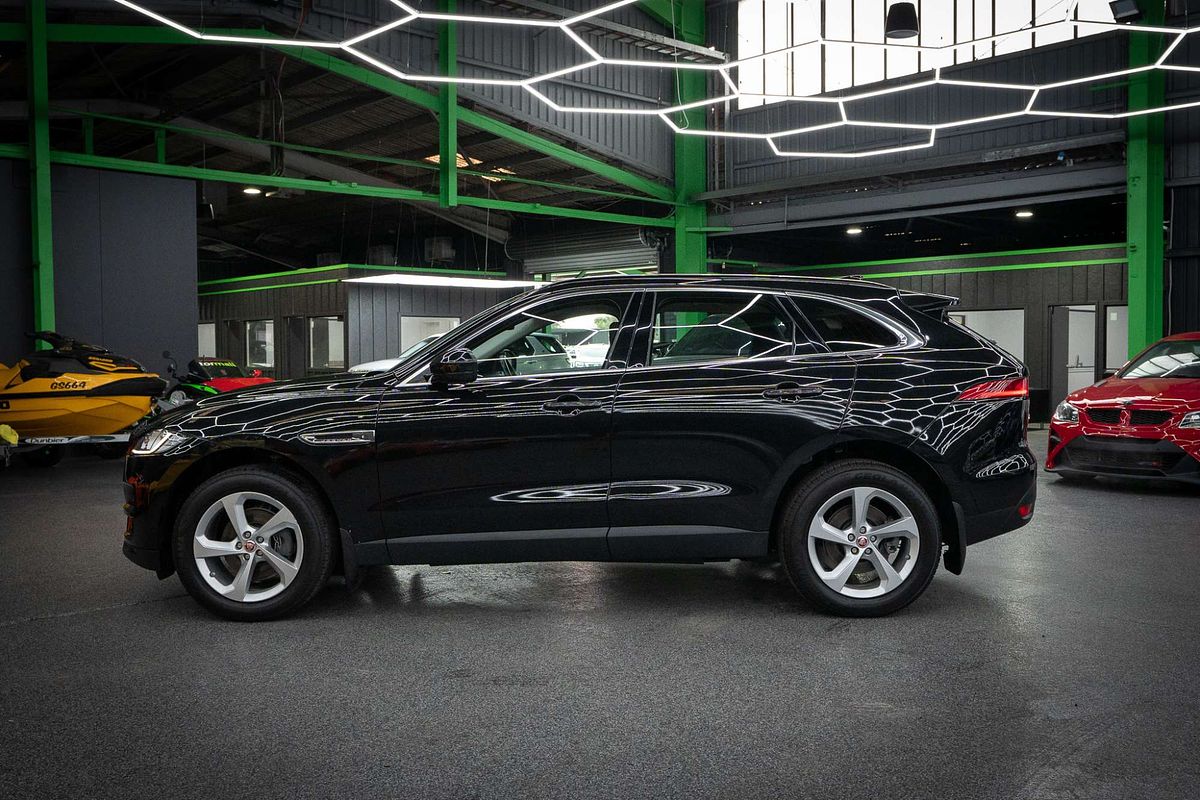 2017 Jaguar F-PACE 20d Prestige X761