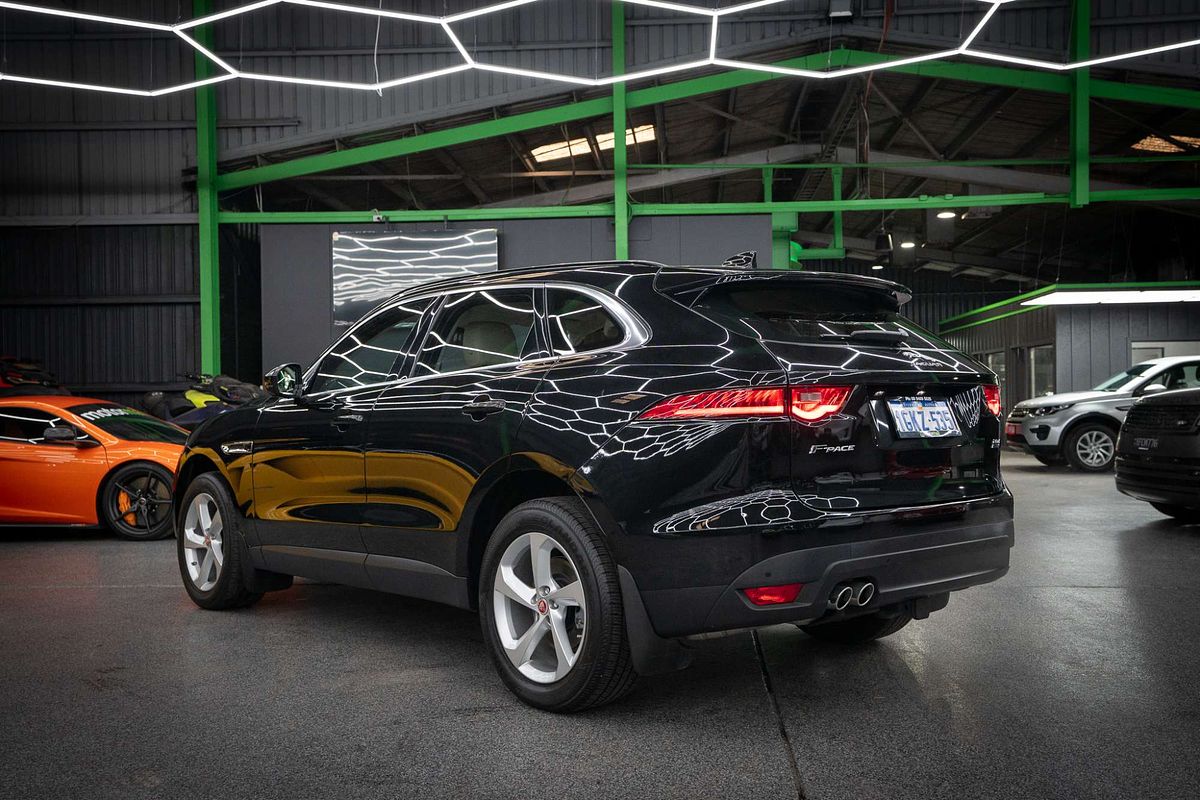 2017 Jaguar F-PACE 20d Prestige X761