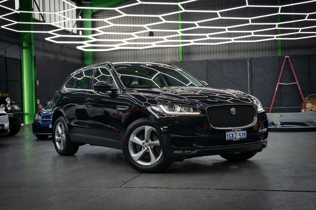 2017 Jaguar F-PACE 20d Prestige X761