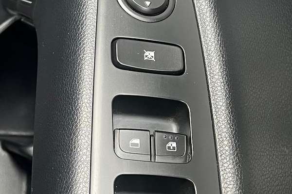 2022 Kia Stonic S YB