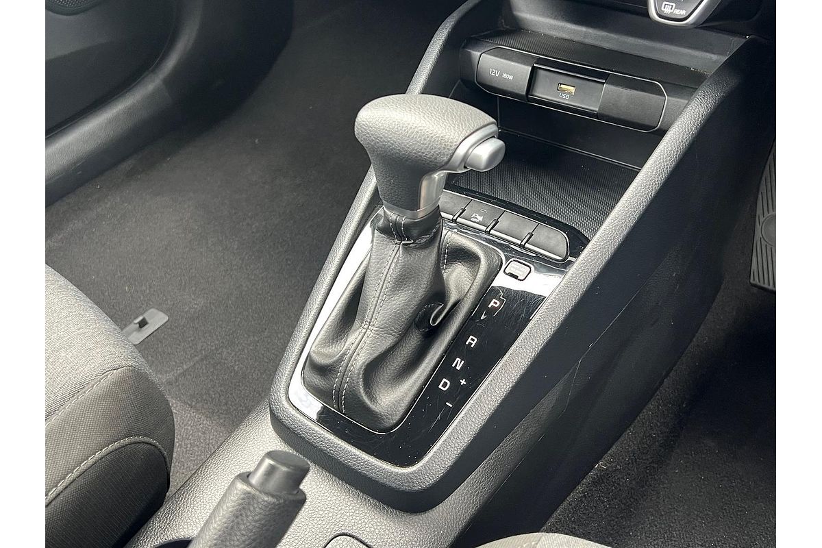 2022 Kia Stonic S YB