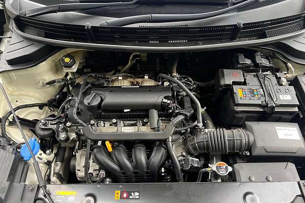 2022 Kia Stonic S YB