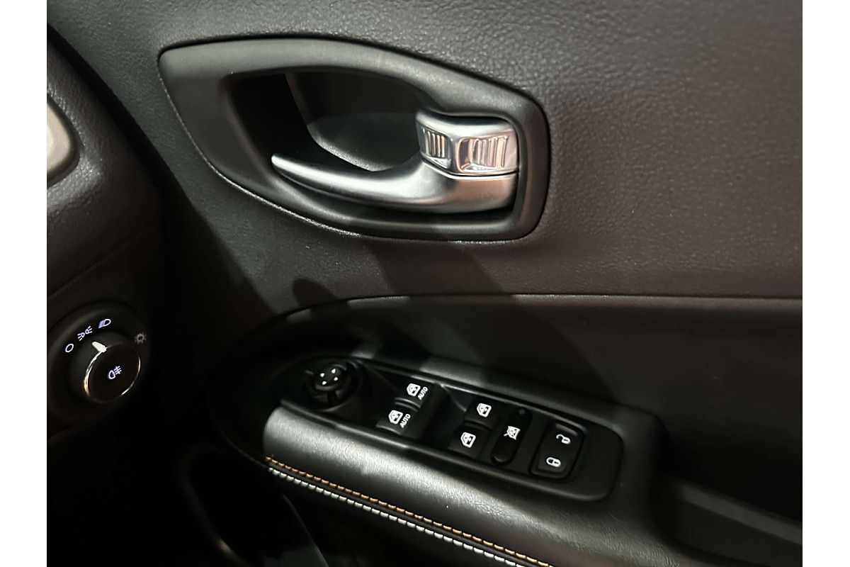 2018 Jeep Compass Sport M6
