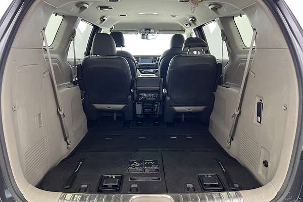 2018 Kia Carnival Platinum YP