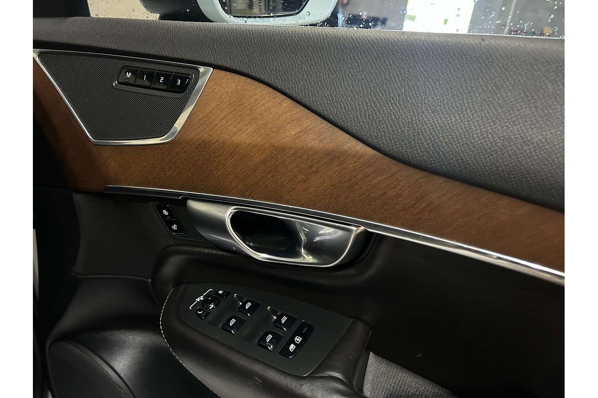 2017 Volvo XC90 T6 Inscription