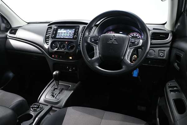 2021 Mitsubishi Triton GLX MR 4X4