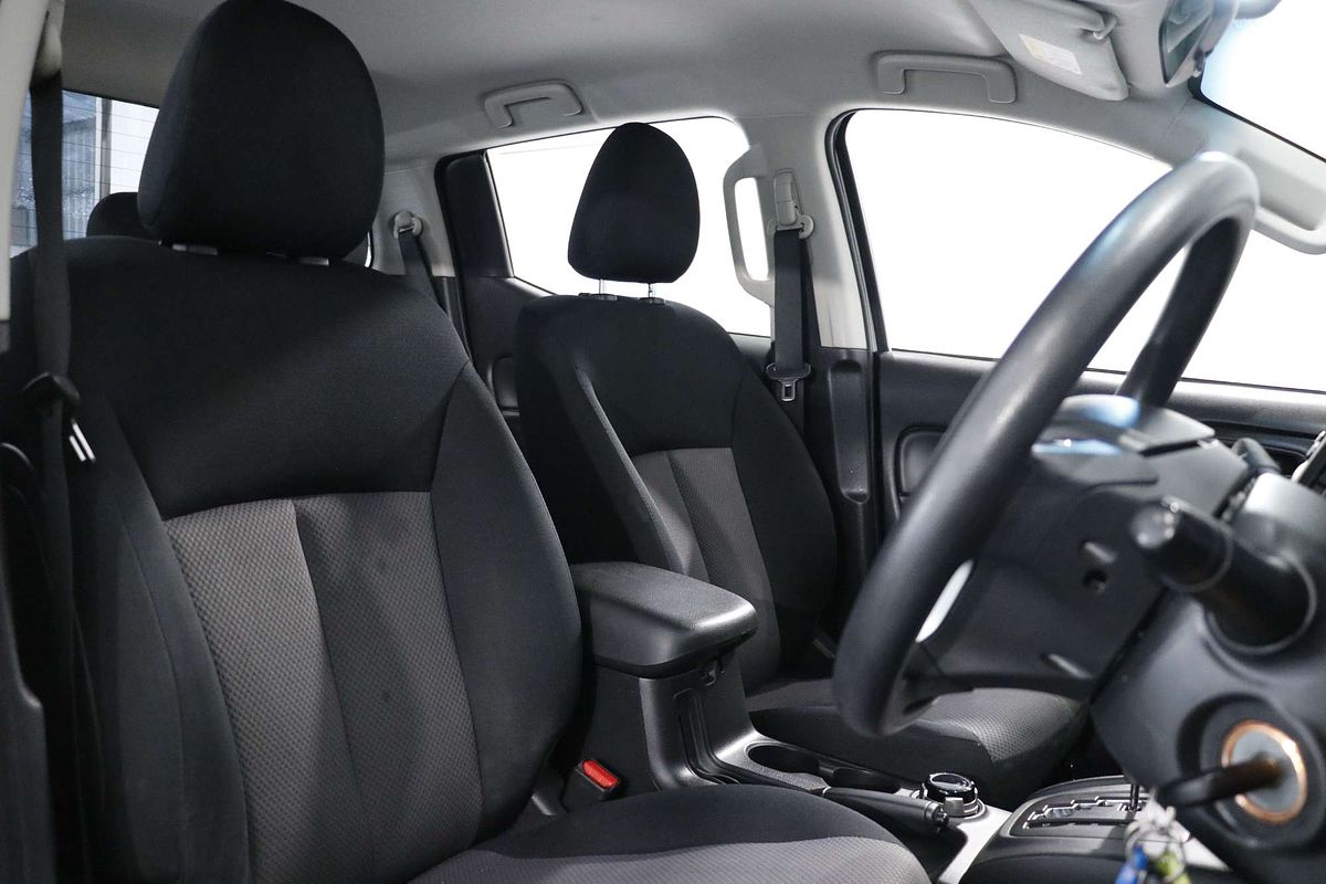 2021 Mitsubishi Triton GLX MR 4X4