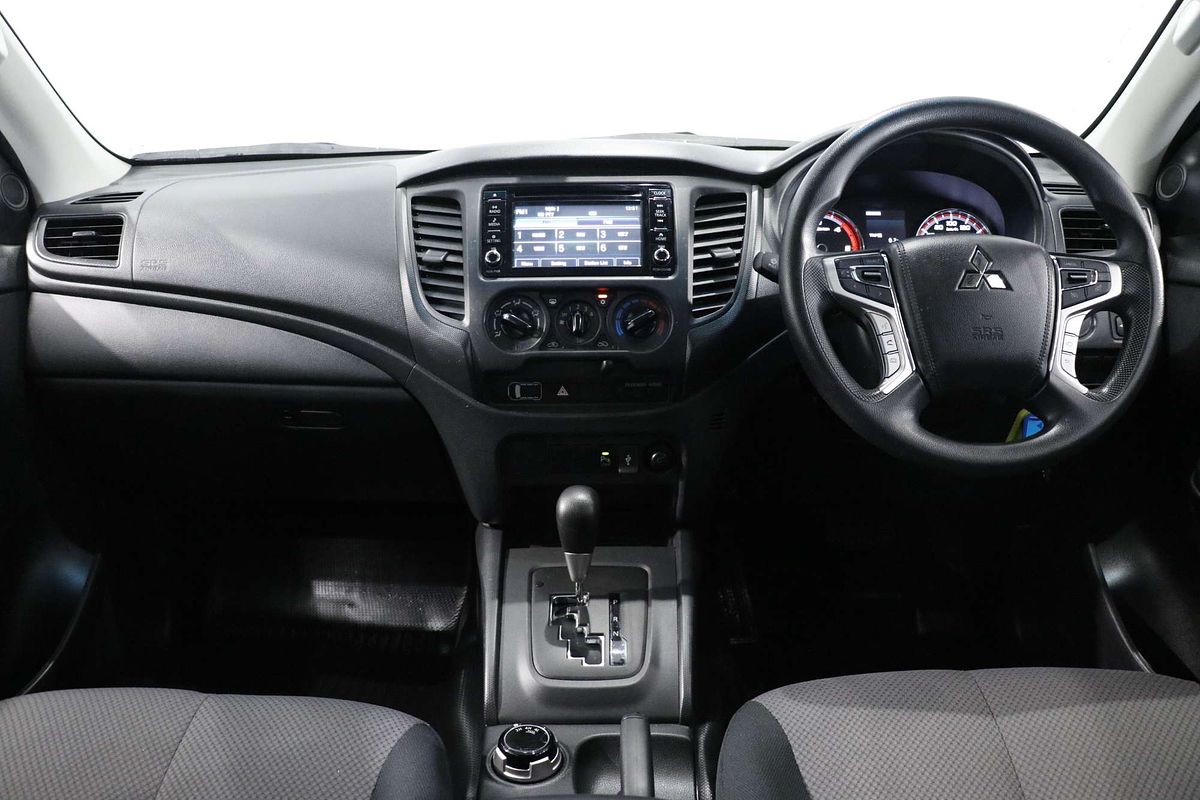 2021 Mitsubishi Triton GLX MR 4X4
