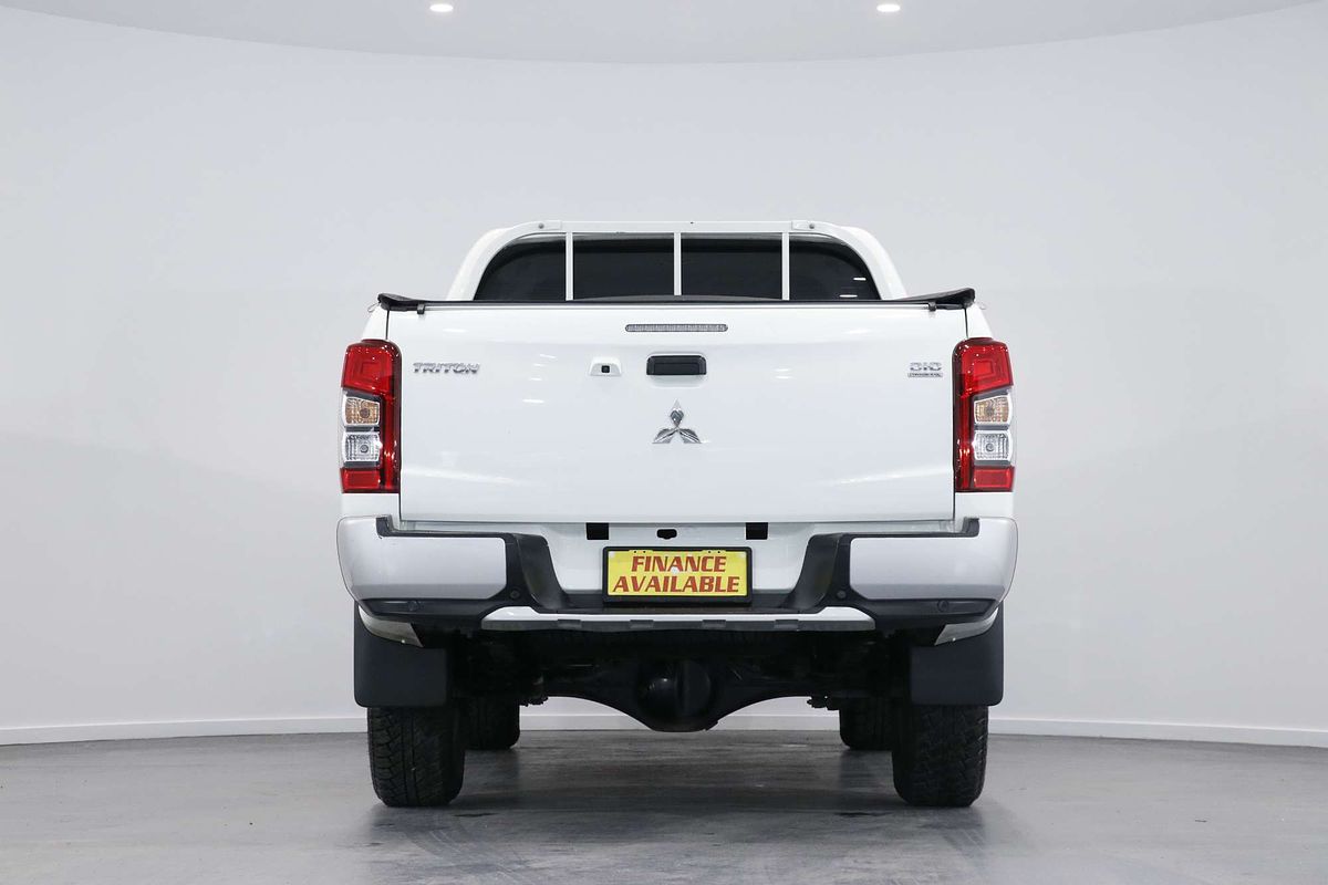 2021 Mitsubishi Triton GLX MR 4X4
