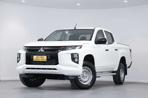 2021 Mitsubishi Triton GLX MR 4X4