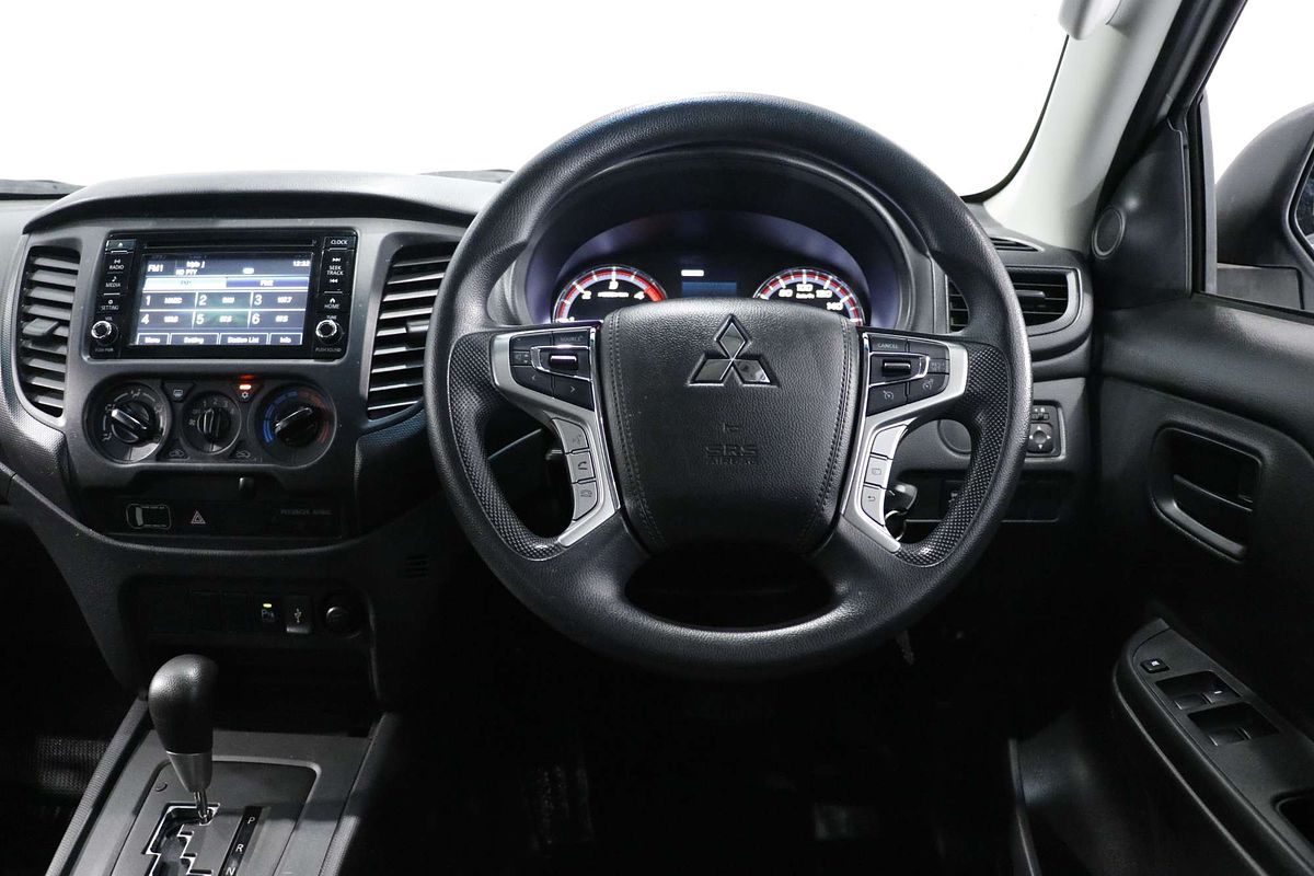 2021 Mitsubishi Triton GLX MR 4X4